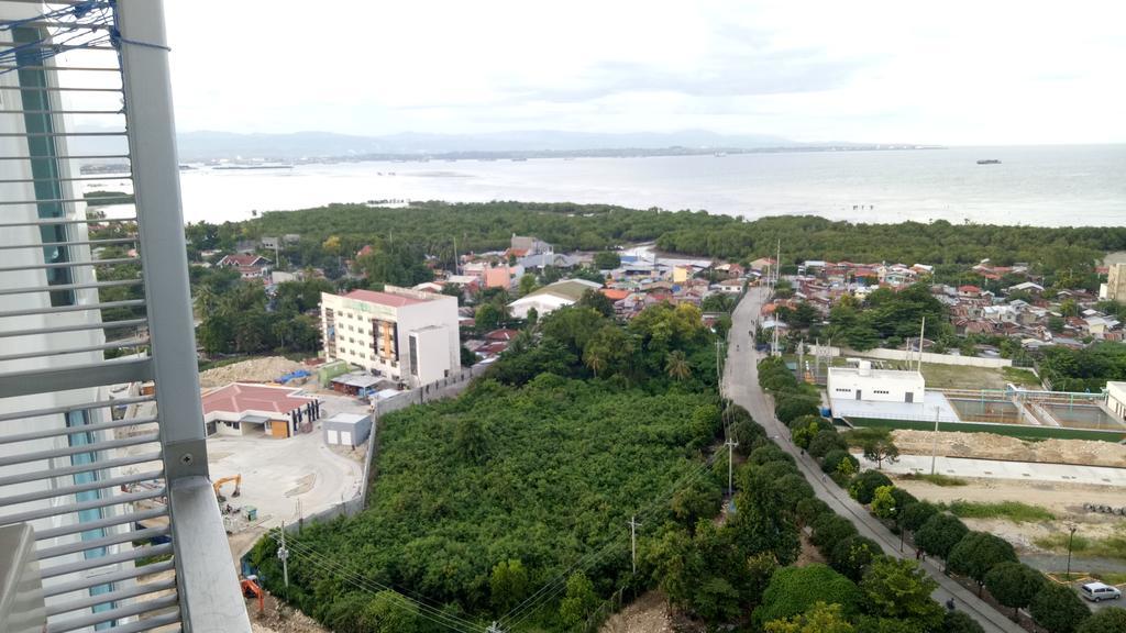 Mactan Newtown Boulevard Lapu-Lapu City Exterior foto